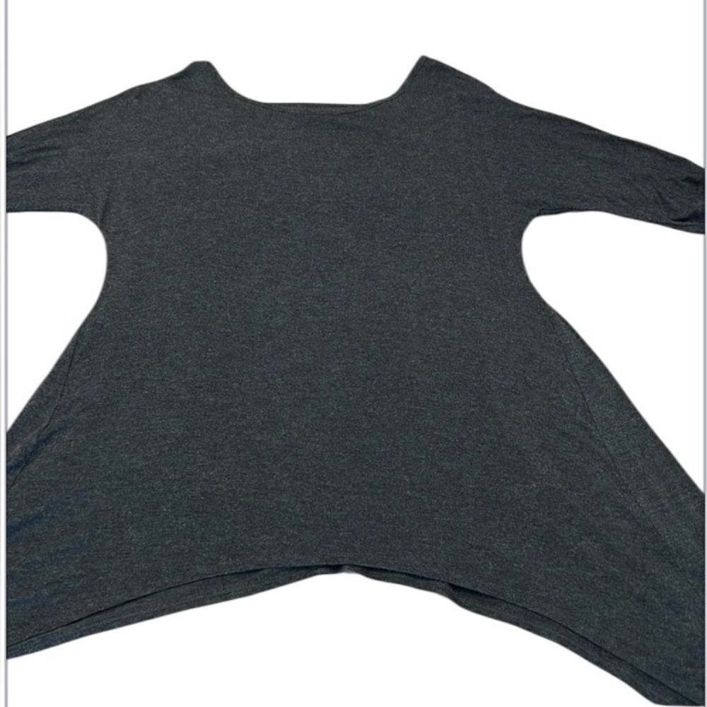 Spense size small short sleeve shark bite hem open back grey tunic GUC
